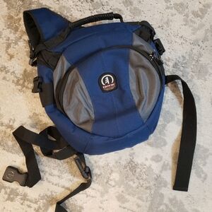 Tamrac 5767 Velocity 7x Sling-Style Camera BackPack (Blue)